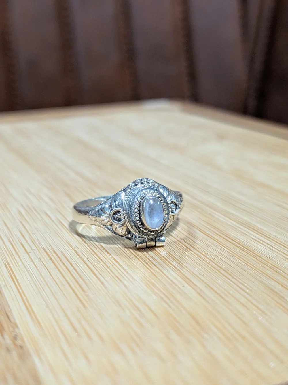 Sterling Silver Moonstone Oval Ring - Silver
